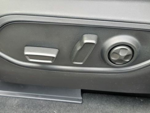 New 2026 Jeep Grand Cherokee Limited w/ Limited Altitude Package image 34