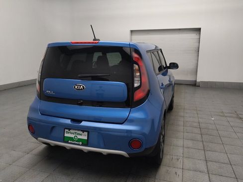 Used 2019 Kia Soul + FWD image 9