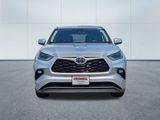 Used 2021 Toyota Highlander LE image 2