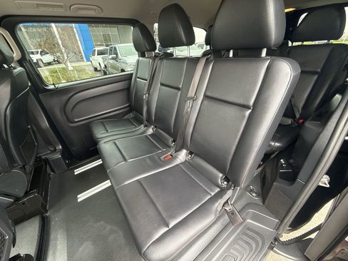 Used 2019 Mercedes-Benz Metris Passenger image 20