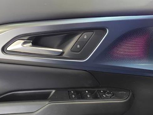 New 2026 Chevrolet Equinox EV LT AWD/4WD image 10