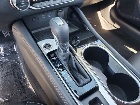 New 2025 Nissan Altima 2.5 SL image 21