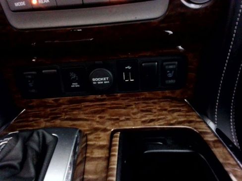 Used 2020 Nissan Armada SL w/ Premium Package AWD/4WD image 14