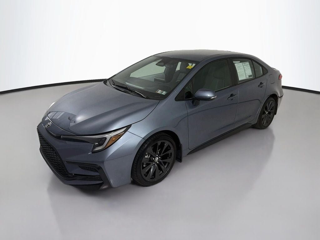 Used 2024 Toyota Corolla SE w/ SE Convenience Package FWD image 3