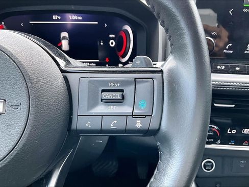 Used 2023 Nissan Rogue Platinum w/ Platinum Premium Package FWD image 23