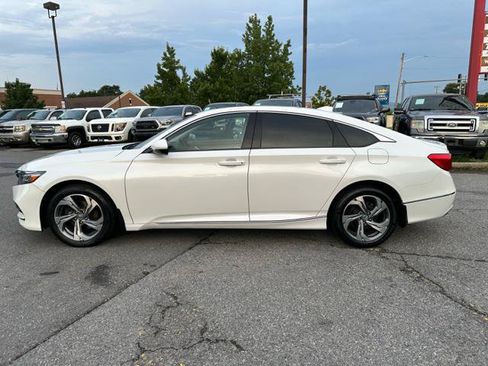 Used 2018 Honda Accord EX-L image 8