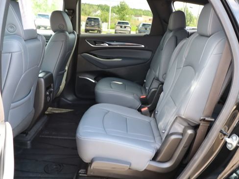 Certified 2024 Buick Enclave Essence w/ Technology Package AWD/4WD image 37