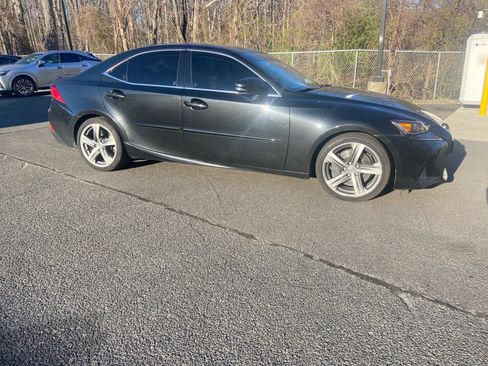 Used 2018 Lexus IS 300 AWD w/ Comfort Package image 1