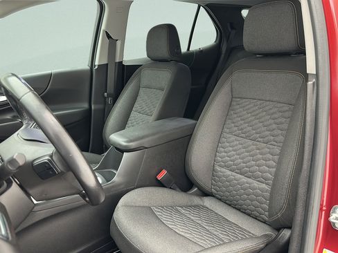 Used 2019 Chevrolet Equinox LT FWD image 13