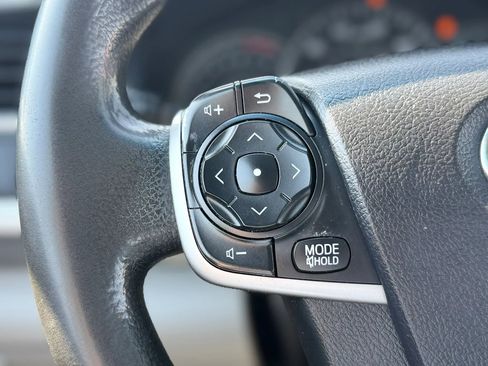 Used 2014 Toyota Camry LE image 15