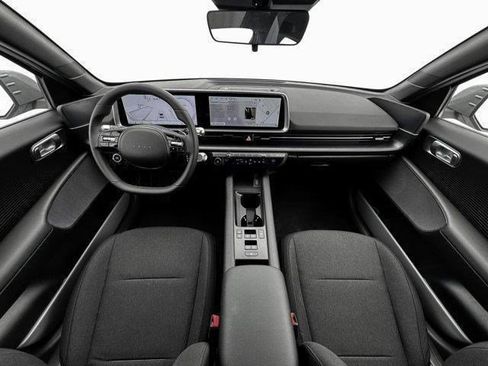 New 2025 Hyundai Ioniq 6 SE image 13