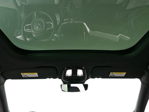 Used 2022 Volvo XC60 T8 R-Design w/ Advanced Package image 19