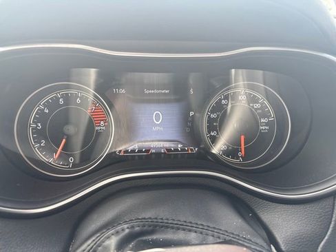Used 2020 Jeep Cherokee Limited AWD/4WD image 19