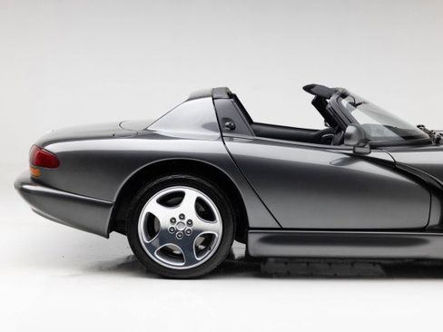 Used 2002 Dodge Viper RT/10 image 40