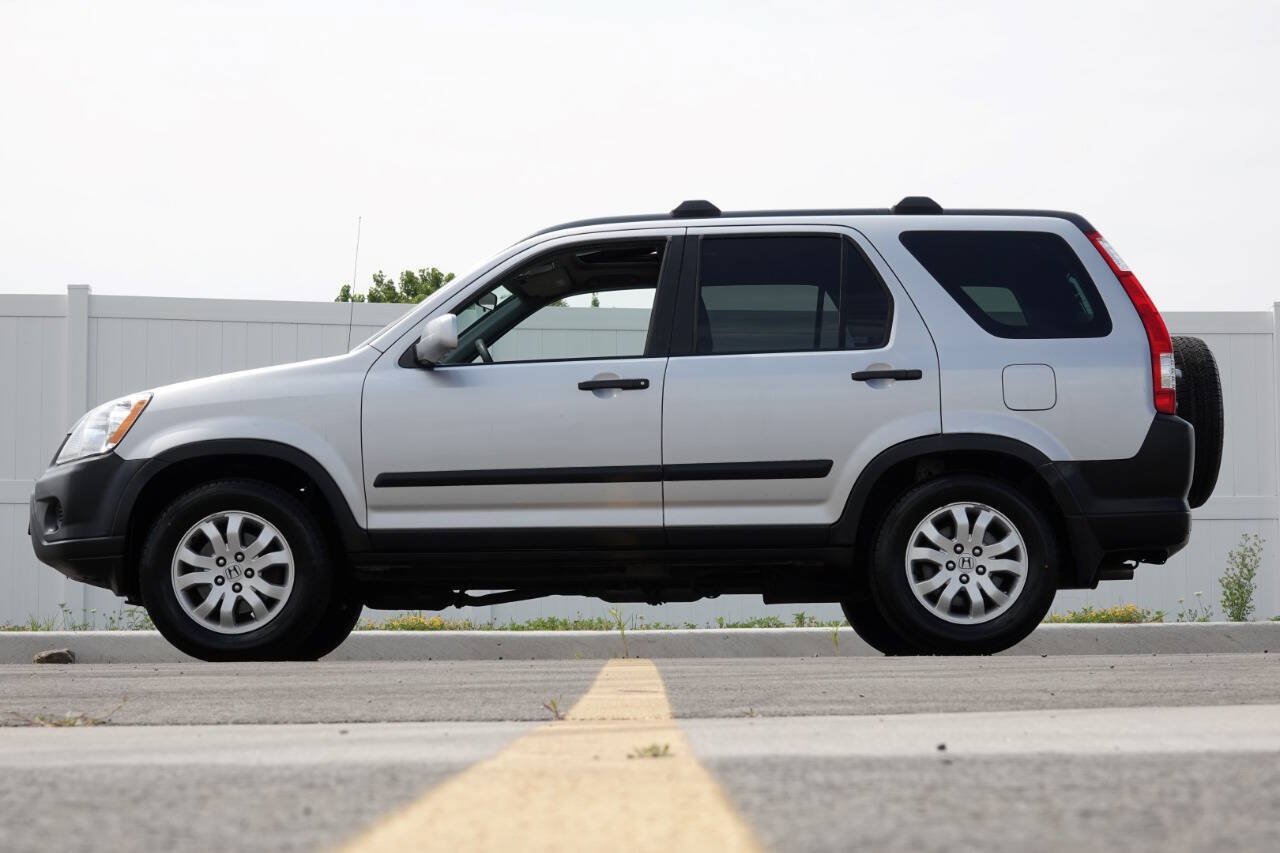 Used 2005 Honda CR-V EX image 15