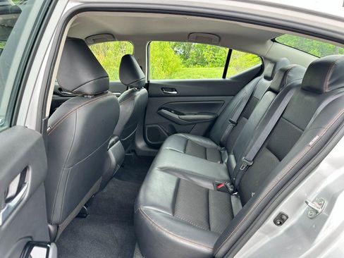 Used 2024 Nissan Altima 2.5 SR FWD image 10