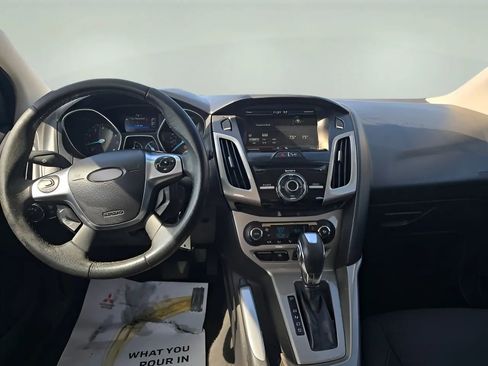 Used 2012 Ford Focus SEL image 11