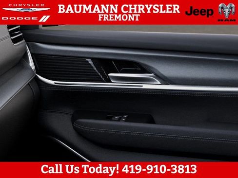 New 2026 Jeep Grand Wagoneer Limited AWD/4WD image 25