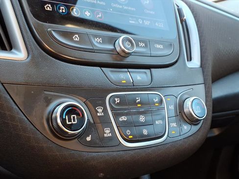 Used 2023 Chevrolet Malibu LT image 14