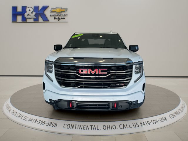 Used 2023 GMC Sierra 1500 AT4 w/ AT4 Premium Package AWD/4WD image 2