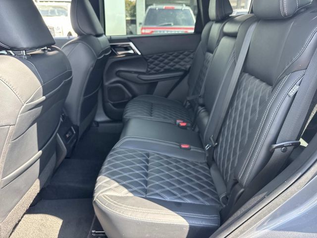 Used 2022 Mitsubishi Outlander SEL FWD image 16