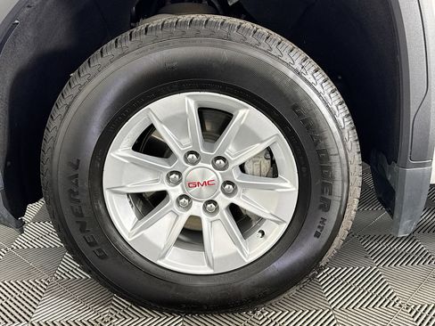 Used 2023 GMC Sierra 1500 SLE image 35