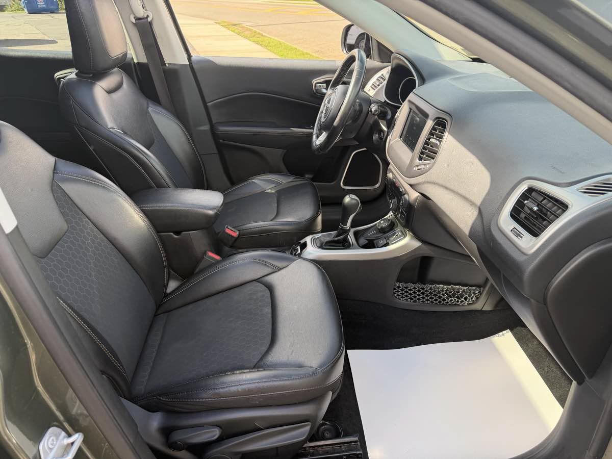 Used 2019 Jeep Compass Latitude AWD/4WD image 18