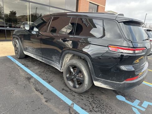 Used 2024 Jeep Grand Cherokee L Altitude image 9