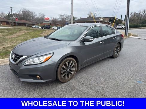Used 2017 Nissan Altima 2.5 SV w/ Convenience Package image 2
