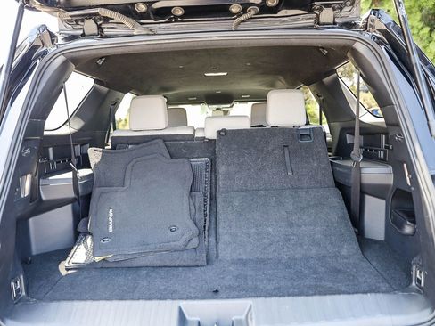 Certified 2025 Toyota 4Runner SR5 AWD/4WD image 25
