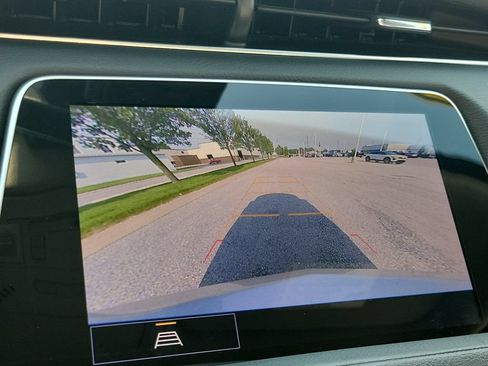 Certified 2022 Cadillac XT4 Luxury w/ Cold Weather Package FWD image 28