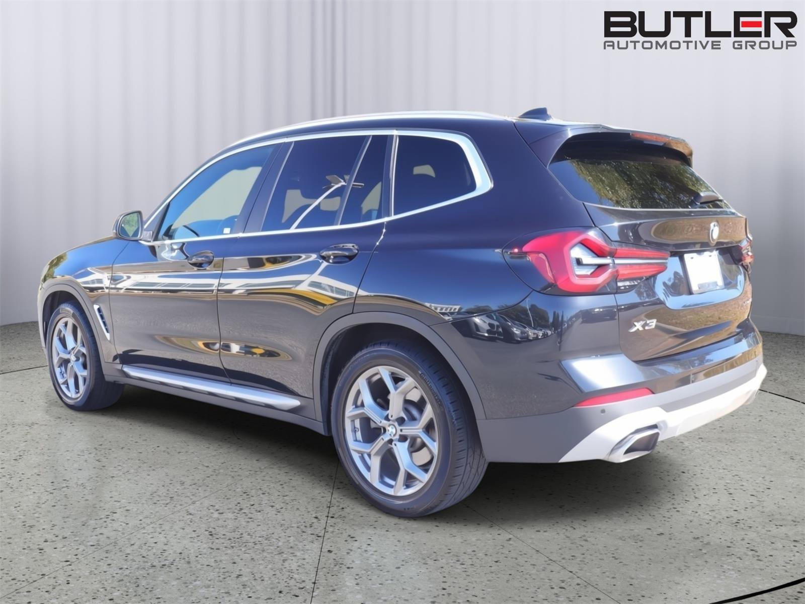 Used 2024 BMW X3 xDrive30i w/ Convenience Package AWD/4WD image 4
