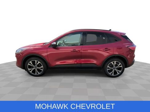 Used 2021 Ford Escape SE w/ SE Sport Appearance Package AWD/4WD image 5