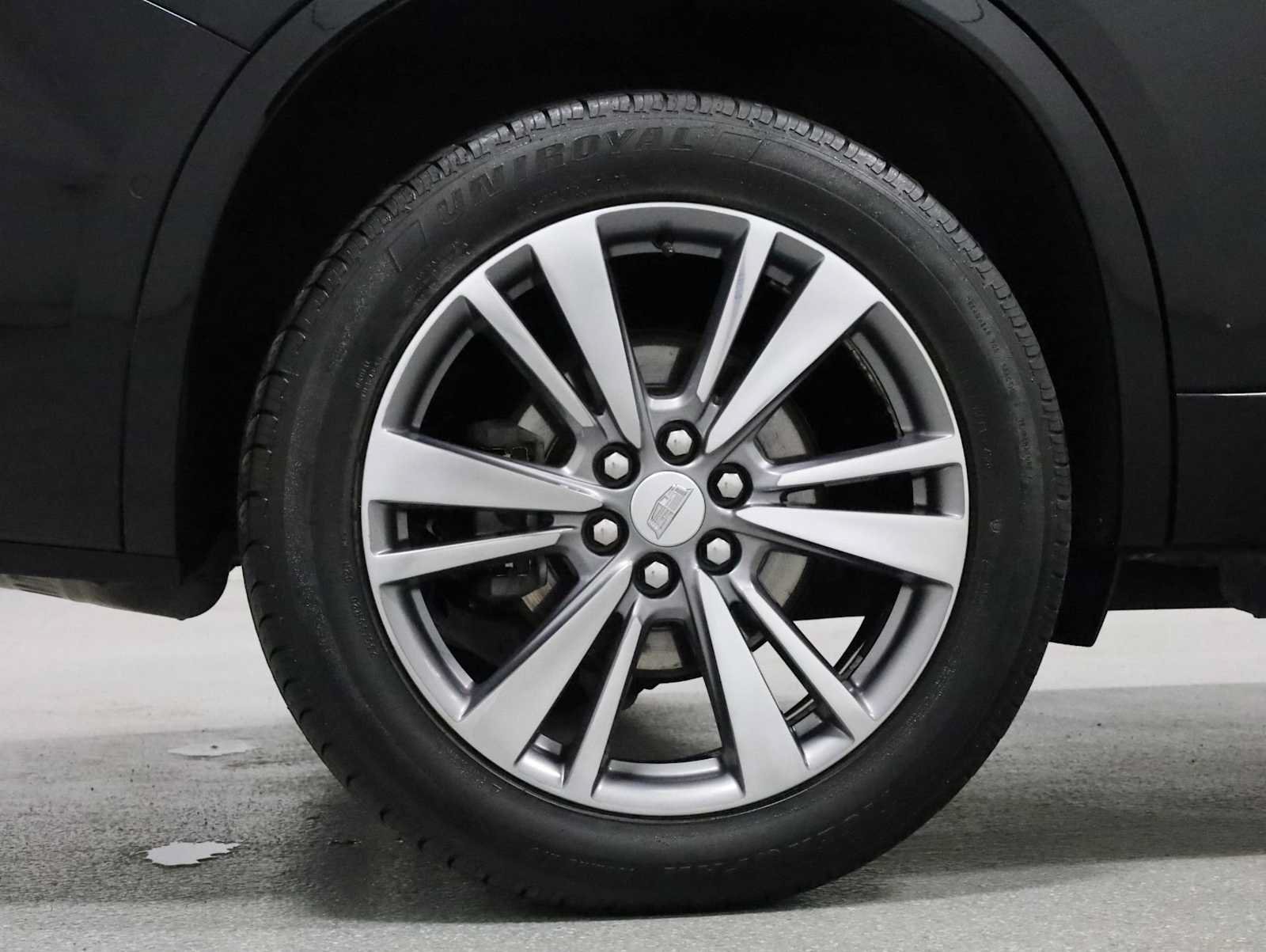 Used 2020 Cadillac XT6 Premium Luxury AWD/4WD image 36