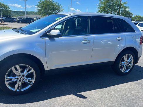 Used 2014 Ford Edge Limited FWD image 11