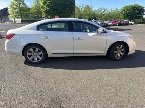 Used 2011 Buick LaCrosse CXS image 8