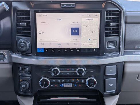 New 2026 Ford F250 Platinum w/ Platinum Plus Package AWD/4WD image 17