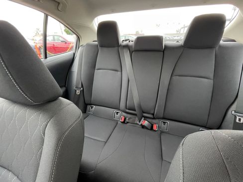 Used 2025 Toyota Corolla LE image 38