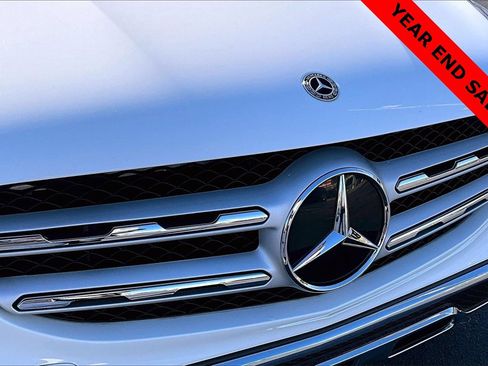 Used 2020 Mercedes-Benz GLC 300 4MATIC image 28