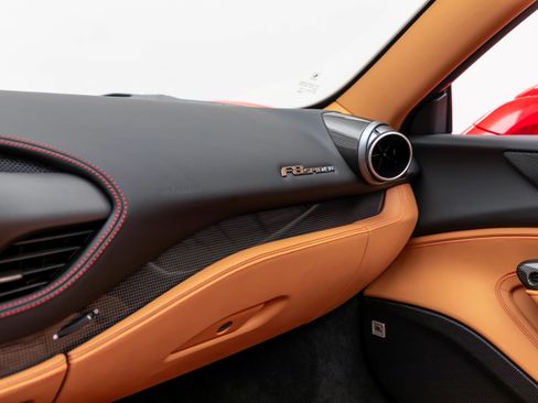 Certified 2022 Ferrari F8 Tributo image 38