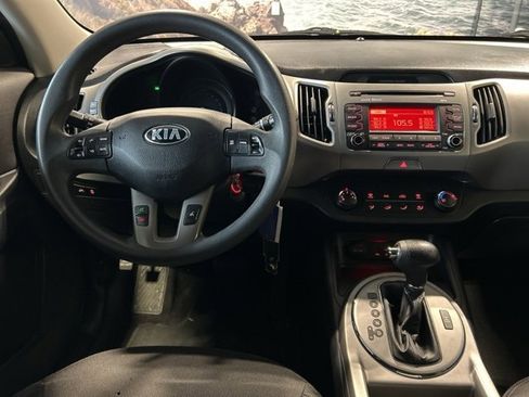 Used 2016 Kia Sportage LX image 3