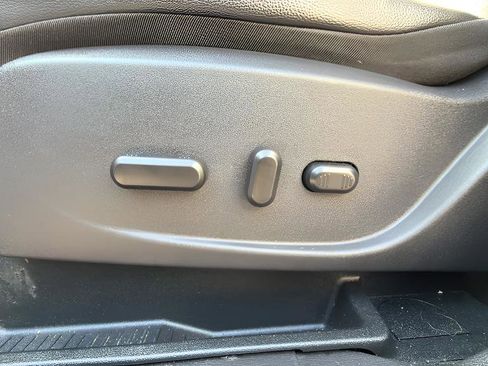 Used 2018 Ford Escape SEL w/ Ford Safe & Smart Package FWD image 23