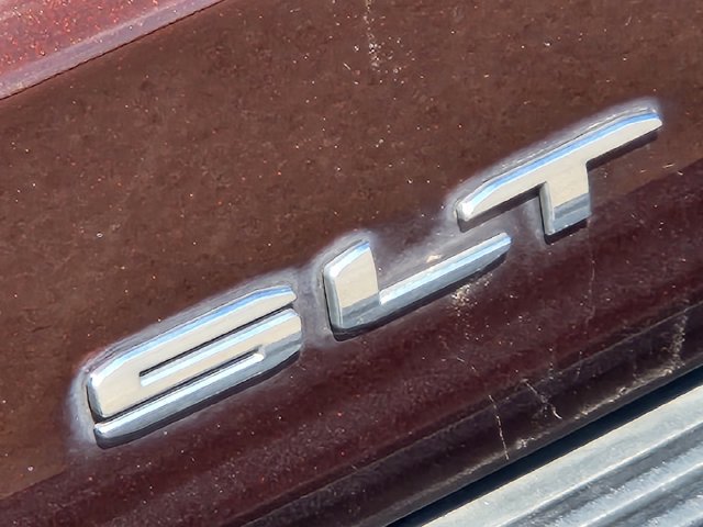Used 2023 GMC Yukon XL SLT AWD/4WD image 11