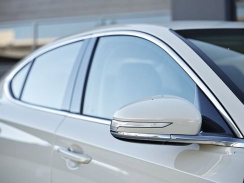 New 2026 Genesis G70 2.5T image 5