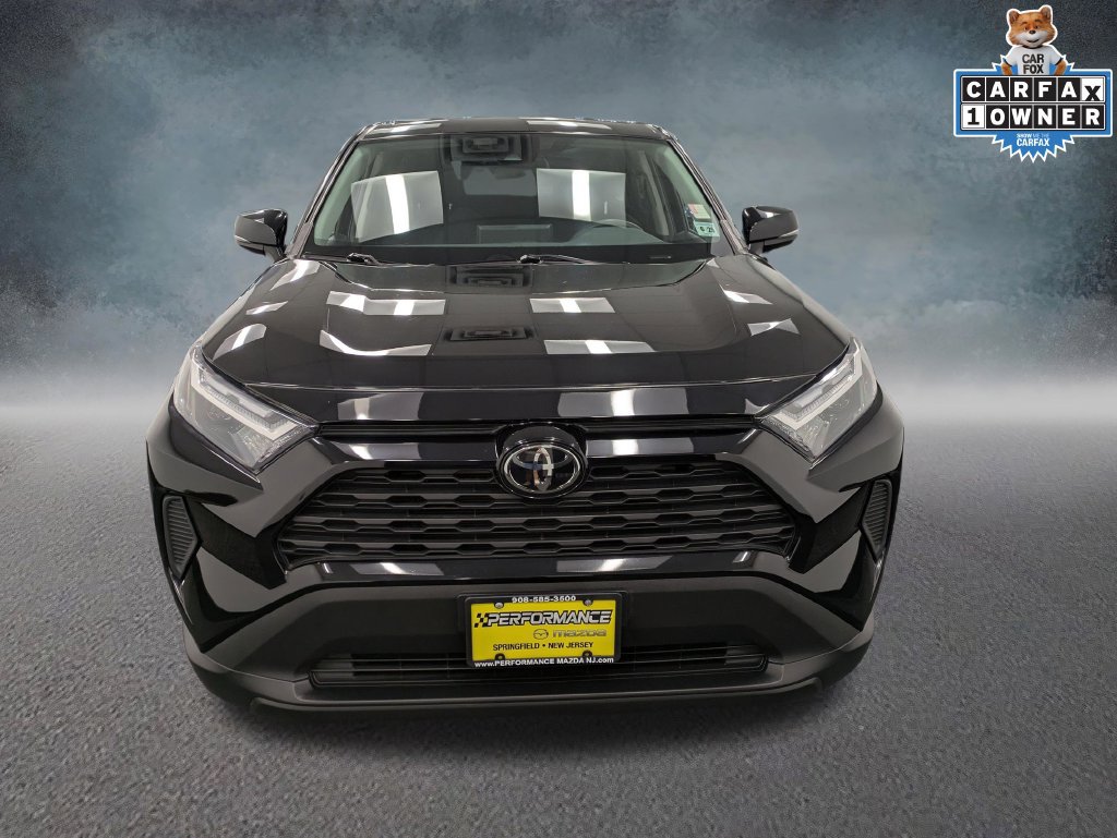 Used 2023 Toyota RAV4 LE AWD/4WD image 2