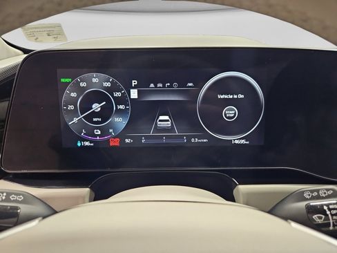 Used 2023 Kia Niro Wind w/ Wind Preserve Package FWD image 8