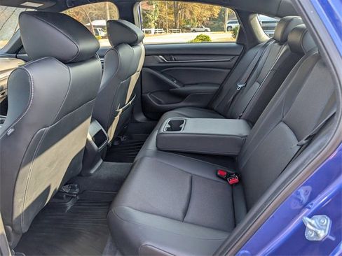 Used 2022 Honda Accord Sport image 14