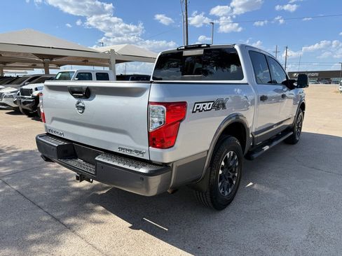 Used 2018 Nissan Titan PRO-4X w/ Pro-4x Utility Package AWD/4WD image 7