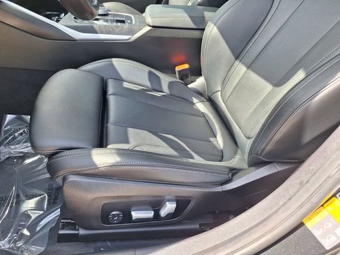 Used 2023 BMW 330e w/ M Sport Package RWD image 32