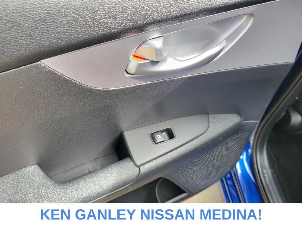 Used 2023 Kia Forte LXS w/ LXS Technology Package FWD image 39